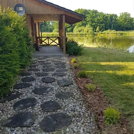 Domek Nad Stawem / A Cozy By The Pond *