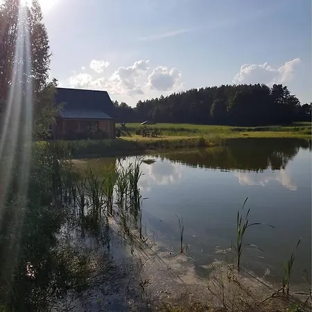 Dom wakacyjny Domek Nad Stawem / A Cozy By The Pond *